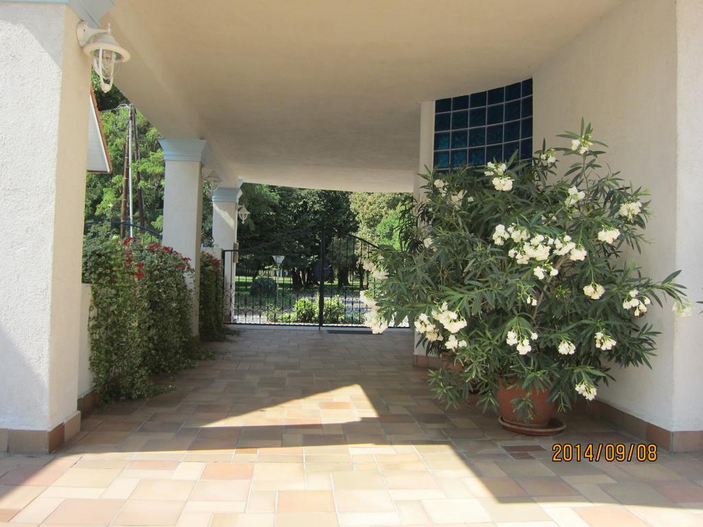 Csigahaz Panzio Hotel Gyula Ruang foto