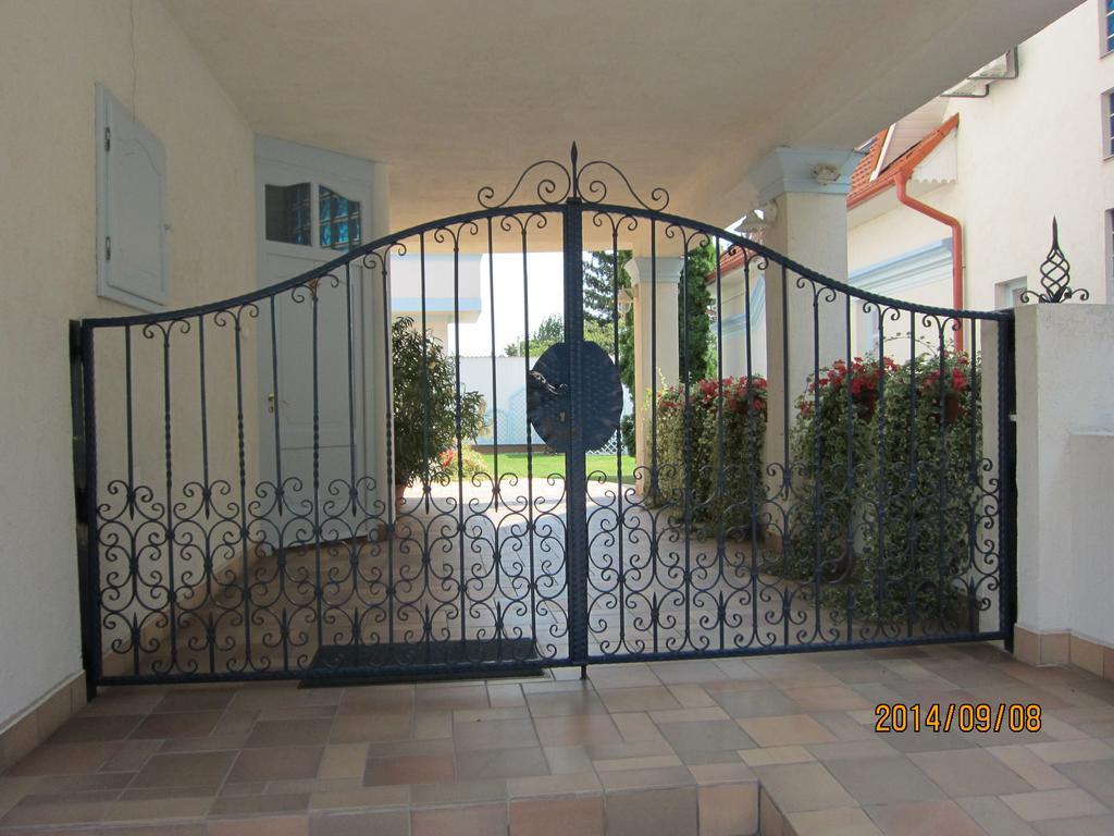 Csigahaz Panzio Hotel Gyula Ruang foto