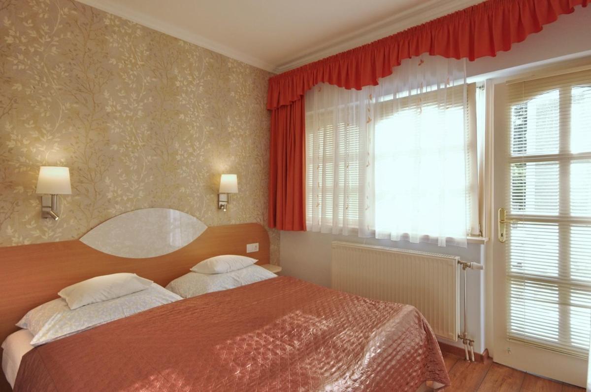 Csigahaz Panzio Hotel Gyula Bagian luar foto